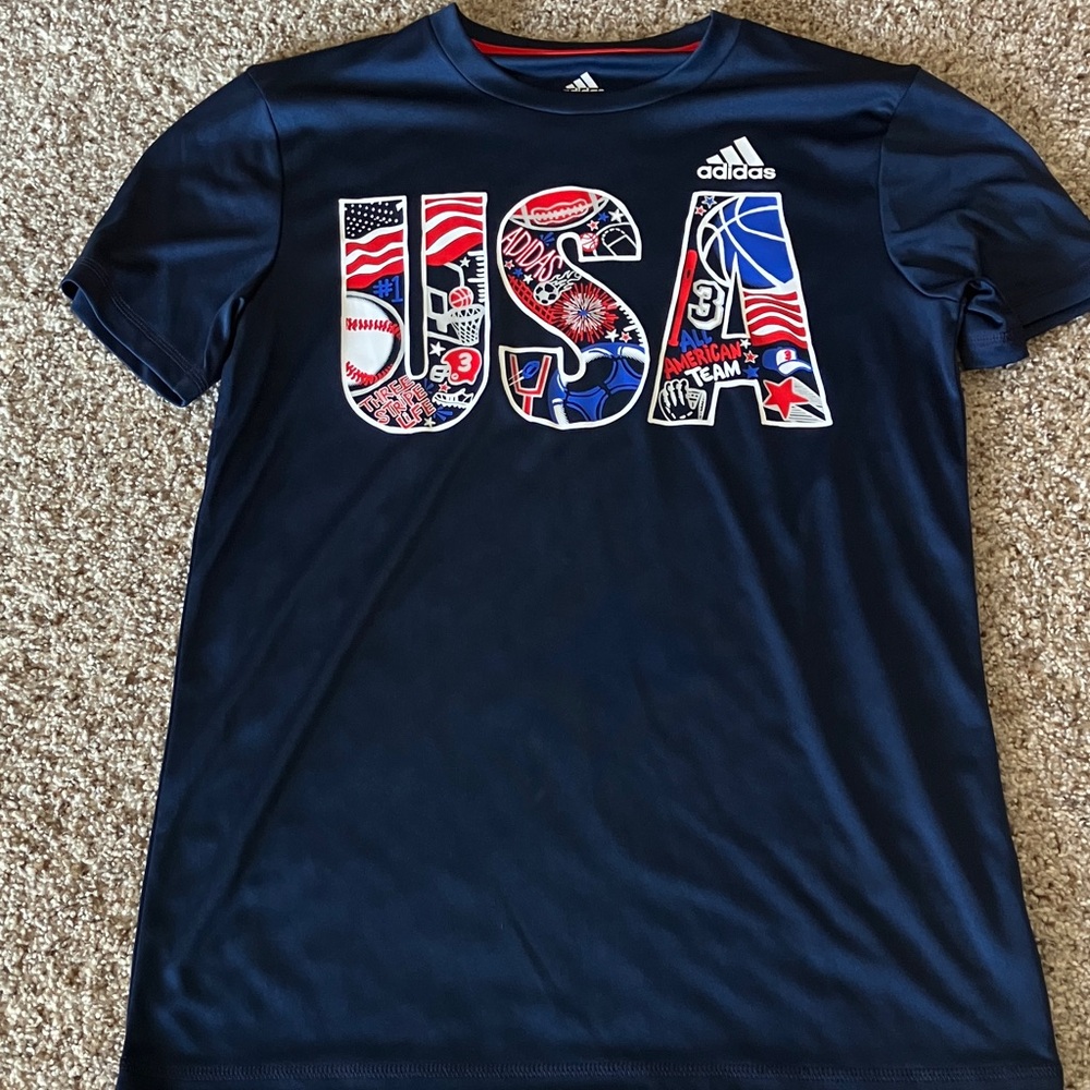 Adidas Boys Navy USA Graphic Tee size 14/16